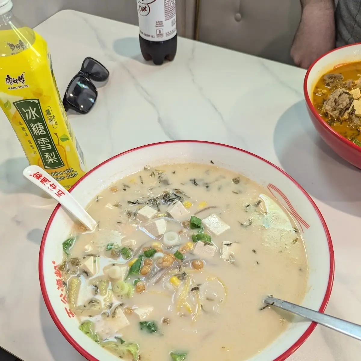 corn noodle soup 鲜香玉米渔粉